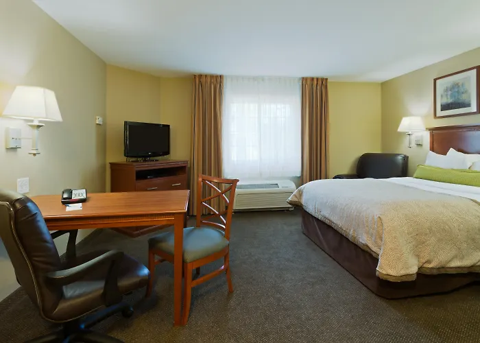 Candlewood By Ihg Hotel Tallahassee