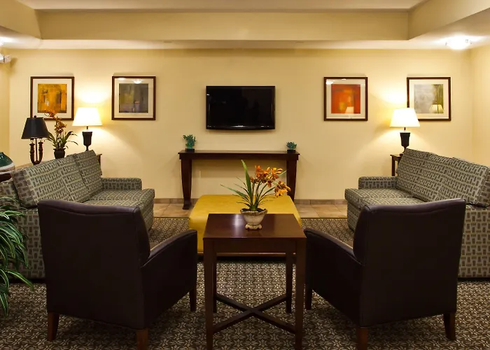 Candlewood By Ihg Hotel