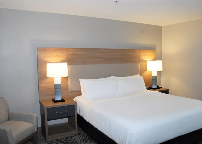 Candlewood By Ihg 2*