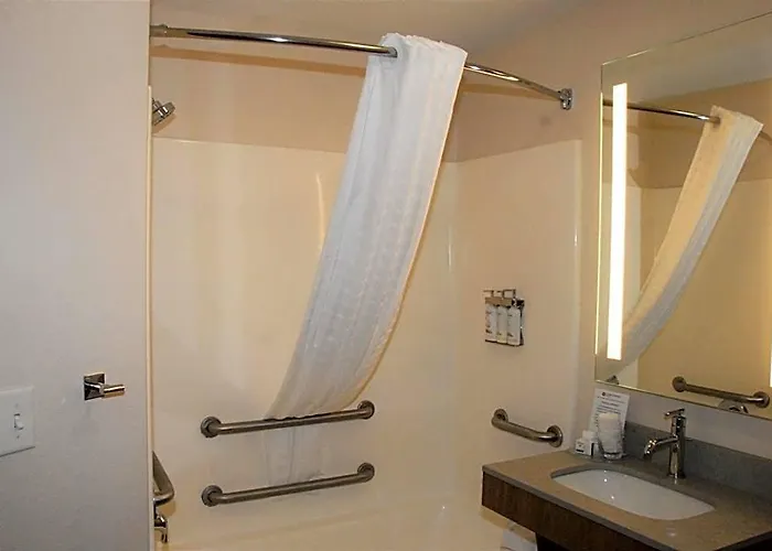 Hotel Candlewood By Ihg 2*