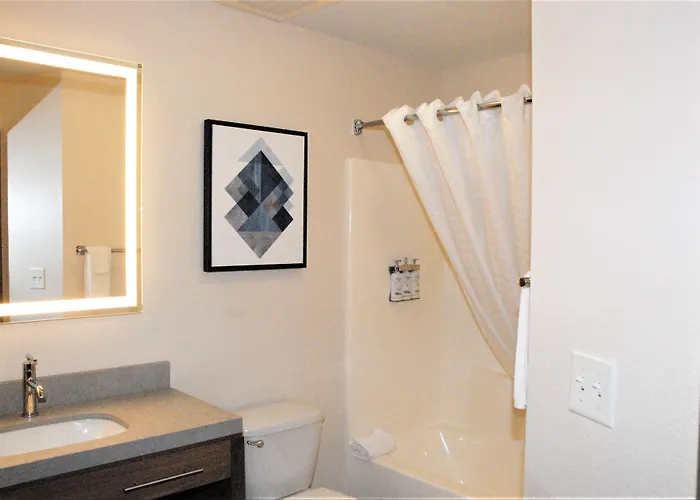 Candlewood By Ihg 2*