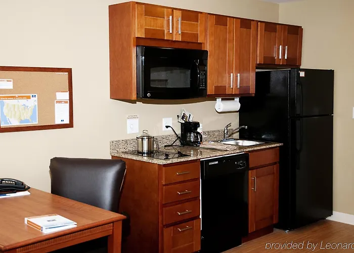 Hotel Candlewood By Ihg 2*